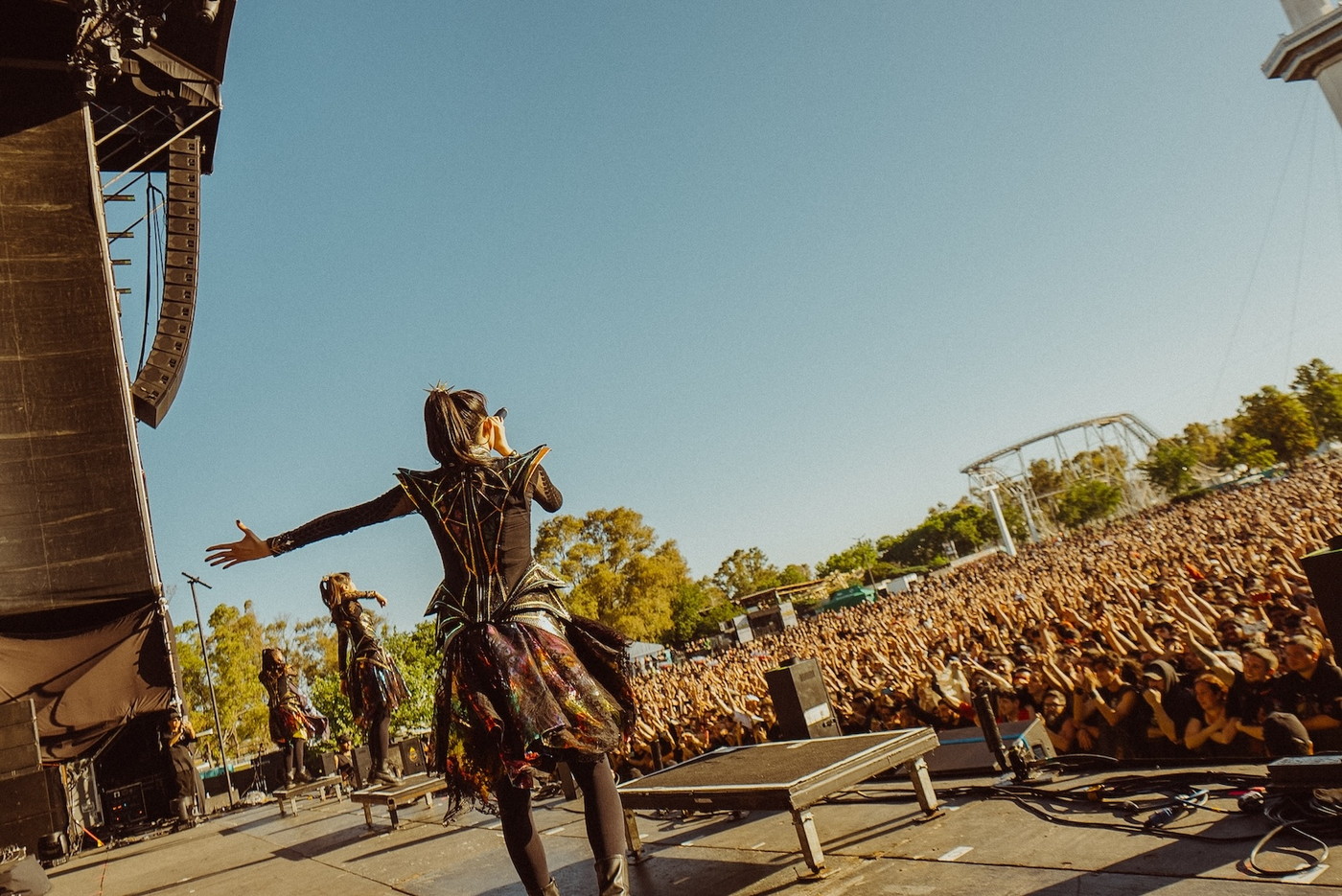 BABYMETAL completes their first Latin American tour! Approximately 180,000 people attended 8 performances in 6 countries