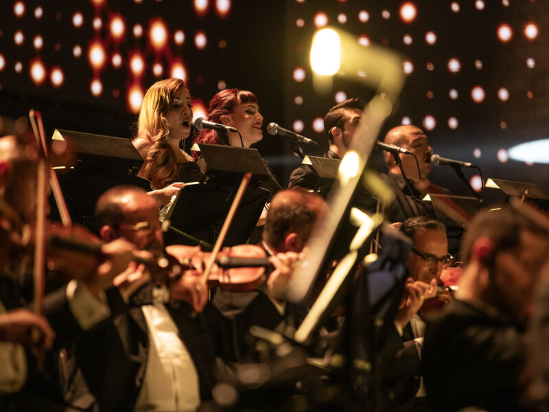 Europe Tour Concert MUZIKA MUZIKA